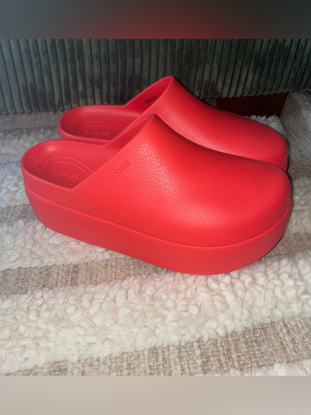 Dylan Platform Crocs Clogs
